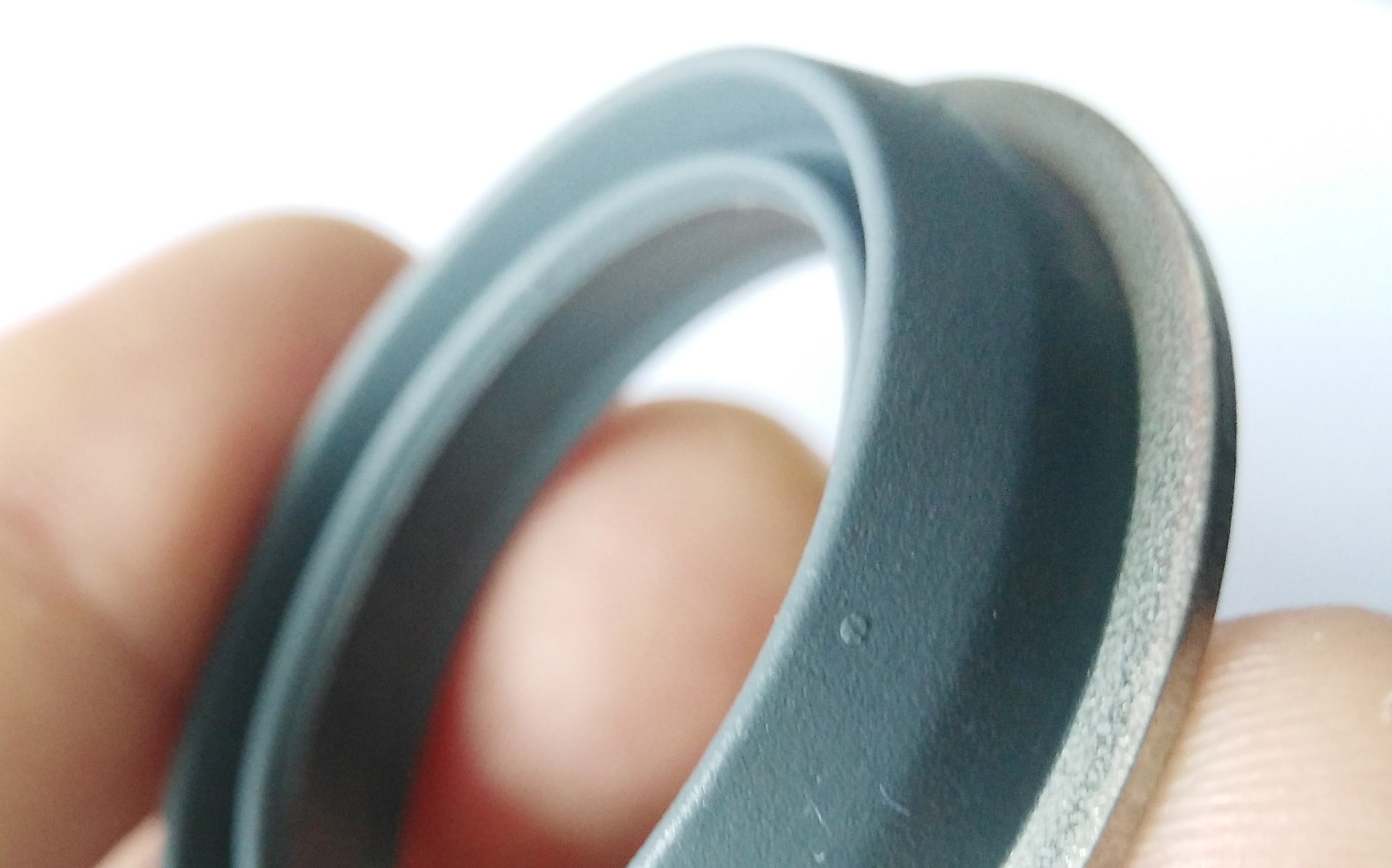 氟橡膠密封件與金屬粘接精密元件